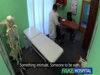 FakeHospital डॉक्टरों नालियों सेक्सी छात्रों परामर्श के दौरान अवसाद मुर्गा