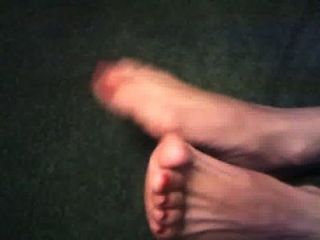 MEKA लाल पैर की अंगुली नाखून 2013 यूटी 1