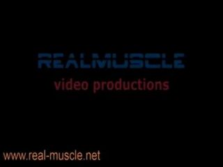 realmuscle बॉडी सेक्सी नींद