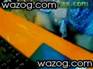 wazog.com द्वारा एक छड़ी पर दो pussies के साथ गर्म त्रिगुट