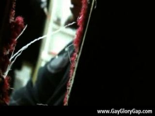 समलैंगिक कट्टर gloryhole सेक्स अश्लील और गंदा समलैंगिक handjobs 22