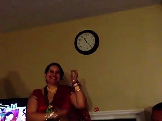 सेक्सी नेपाली चाची नृत्य